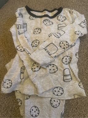 Carter's Gray Cookie & Milk Illustration Pajama Set
